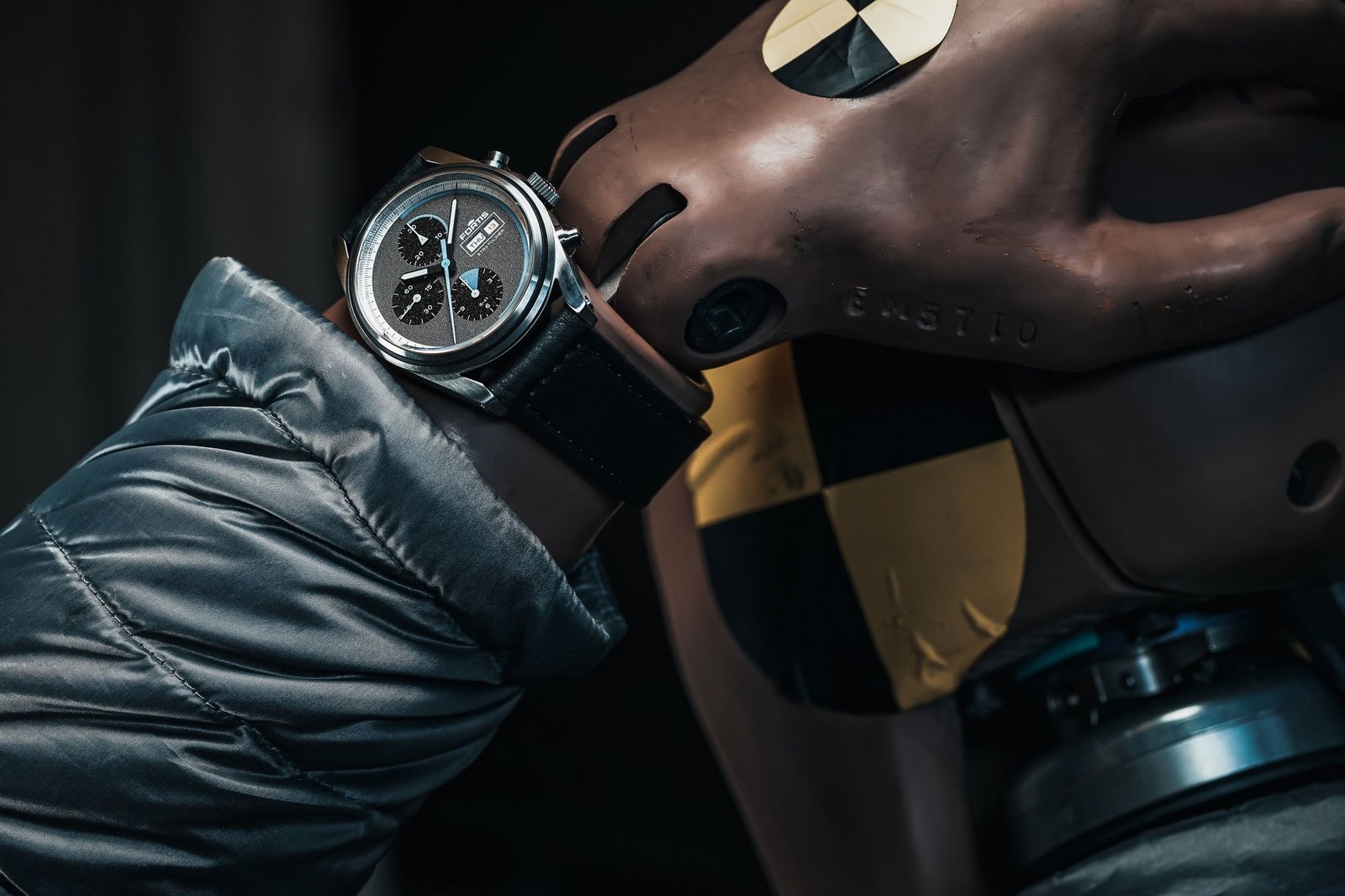 Stratoliner S-41 Cosmic Gray - Image 11