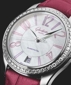 Alternative view of Lady Serenade Valentine’s Day 2024