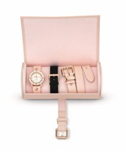 Alternative view of Captain Cook Marina Hoermanseder